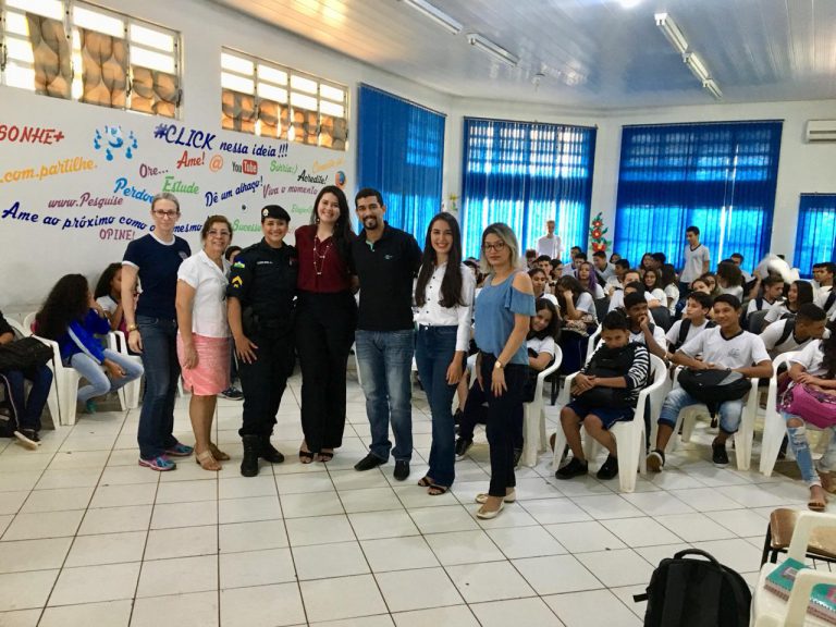 OAB Vai à Escola projeto leva cidadania e educação para alunos em