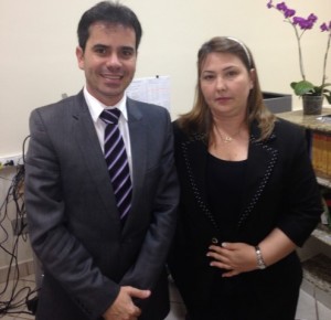 Presidente da OAB/RO, Andrey Cavalcante com a Juíza Duília Sgrott Reis.