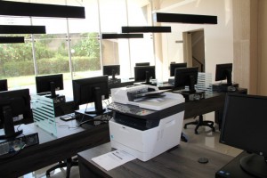 O Centro de Inclusão Digital para Peticionamento do PJe está equipado com computadores, scaner, impressora multifuncional, todos de alta tecnologia