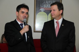 Presidente Seccional, Andrey Cavalcante e o Vice-Presidente do (CFOAB, Claudio Lamachia 