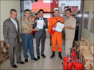 OAB/RO entrega donativos à Defesa Civil