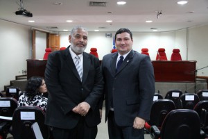 Walter Gustavo com o juiz eleitoral Delson Xavier