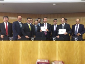 Convite foi entregue na sessão do Conselho Federal (Foto: Eugenio Novaes)