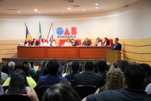 Presidente, Andrey Cavalcante, falou aos novos profissionais. (Foto: Ascom OAB/RO)
