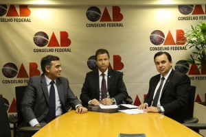 OAB e Localiza firmam convênio que garante descontos para advogados.